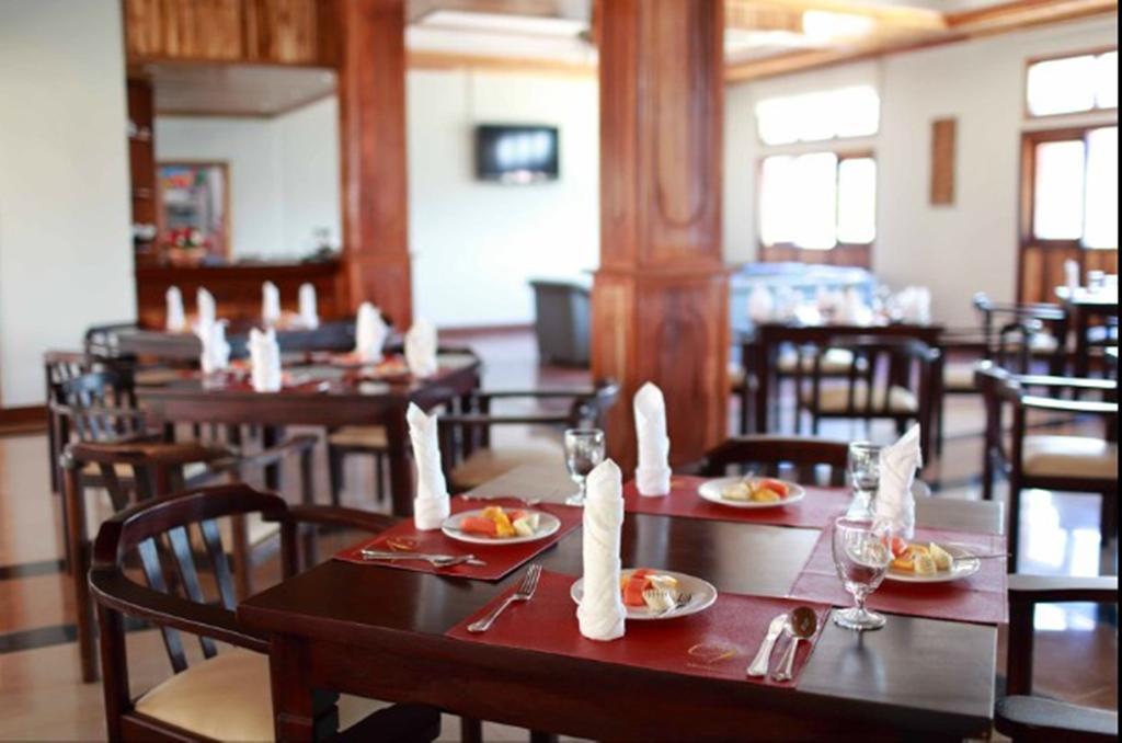 Vansana Luang Prabang Hotel Экстерьер фото