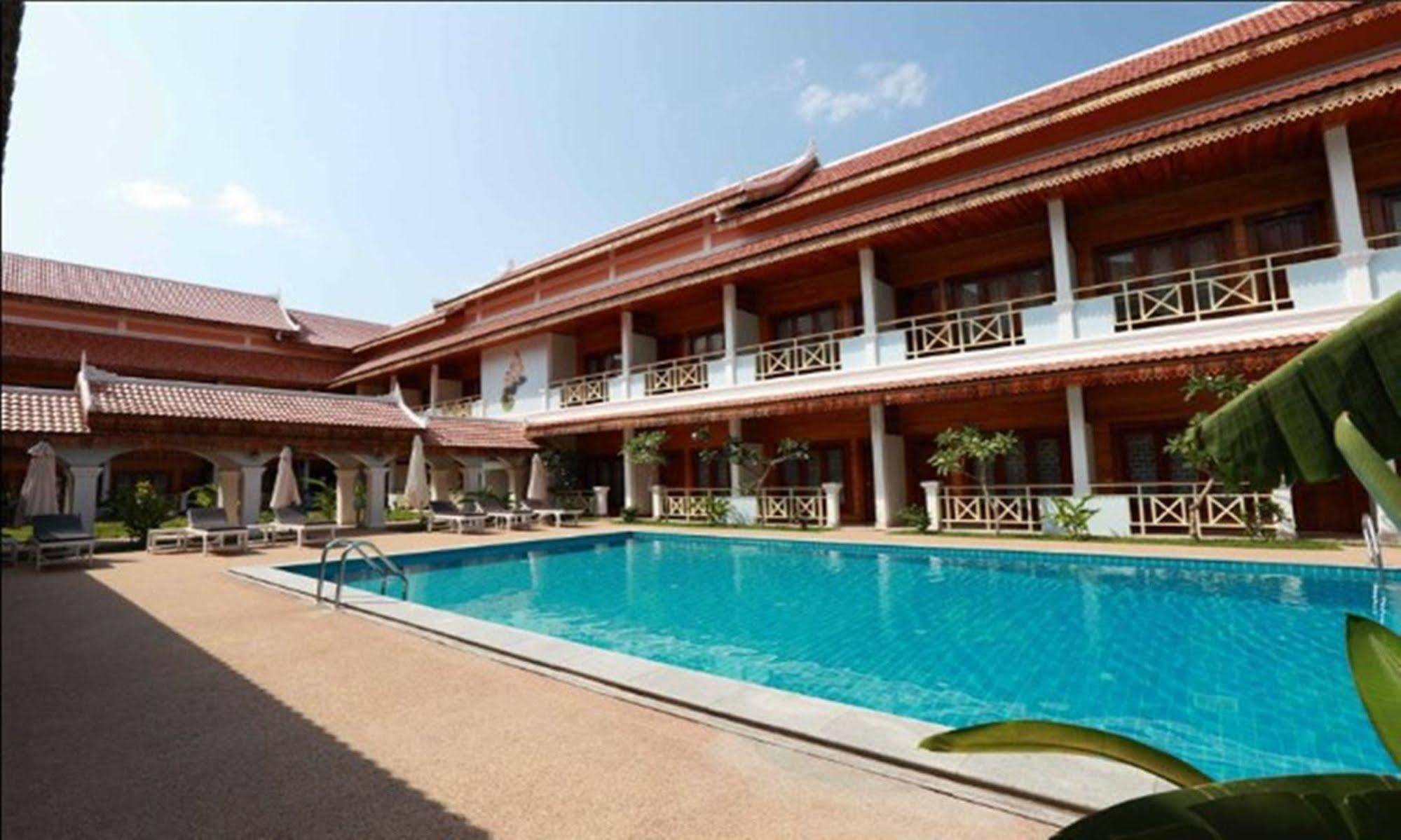 Vansana Luang Prabang Hotel Экстерьер фото