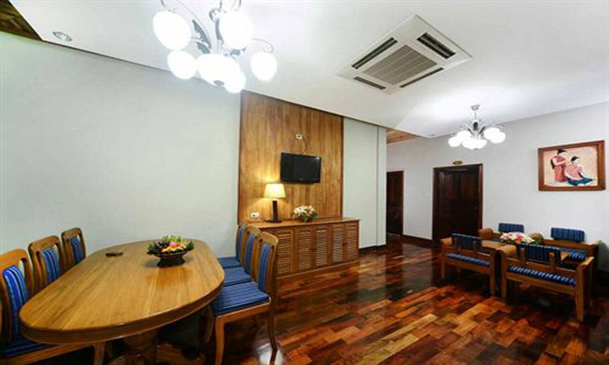 Vansana Luang Prabang Hotel Экстерьер фото